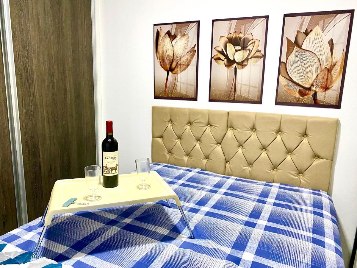 Apto No Centro Perto Do Shopping Com 2 Quartos De Casal Arcond Wifi Fibra Homeoffice E Garagem Em Dourados Extérieur photo