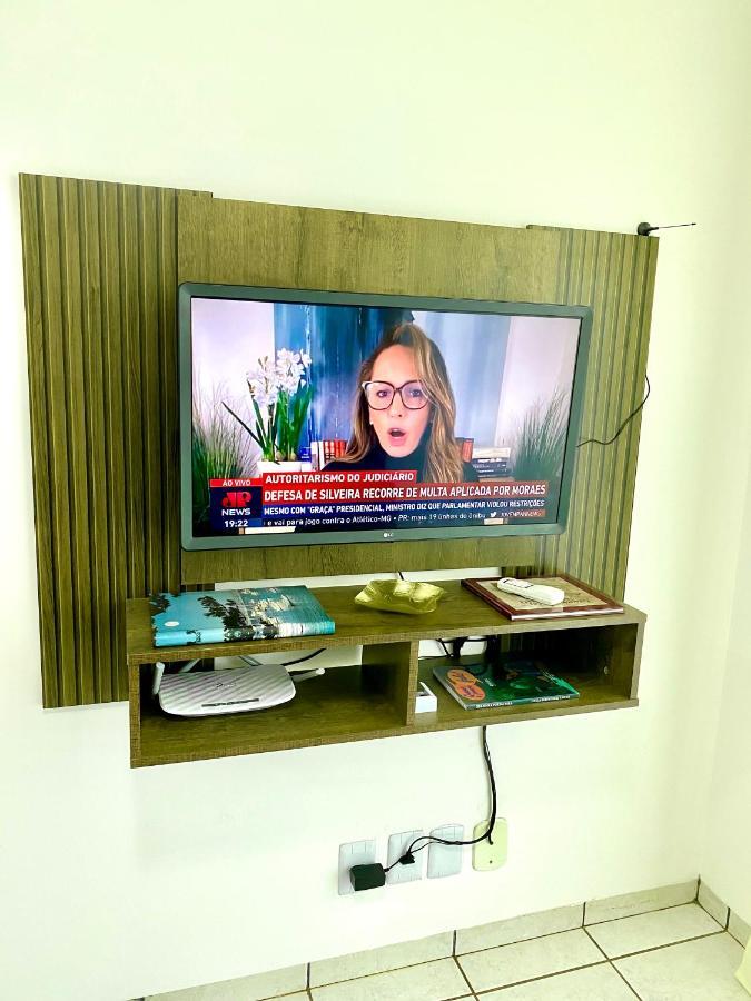 Apto No Centro Perto Do Shopping Com 2 Quartos De Casal Arcond Wifi Fibra Homeoffice E Garagem Em Dourados Extérieur photo