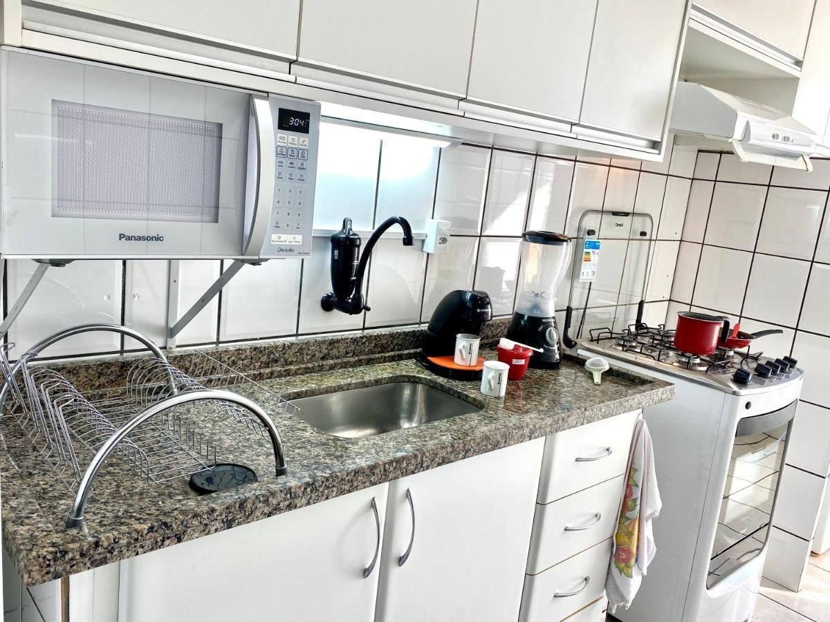 Apto No Centro Perto Do Shopping Com 2 Quartos De Casal Arcond Wifi Fibra Homeoffice E Garagem Em Dourados Extérieur photo