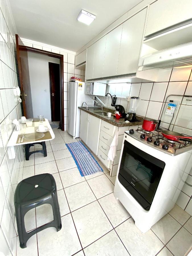 Apto No Centro Perto Do Shopping Com 2 Quartos De Casal Arcond Wifi Fibra Homeoffice E Garagem Em Dourados Extérieur photo