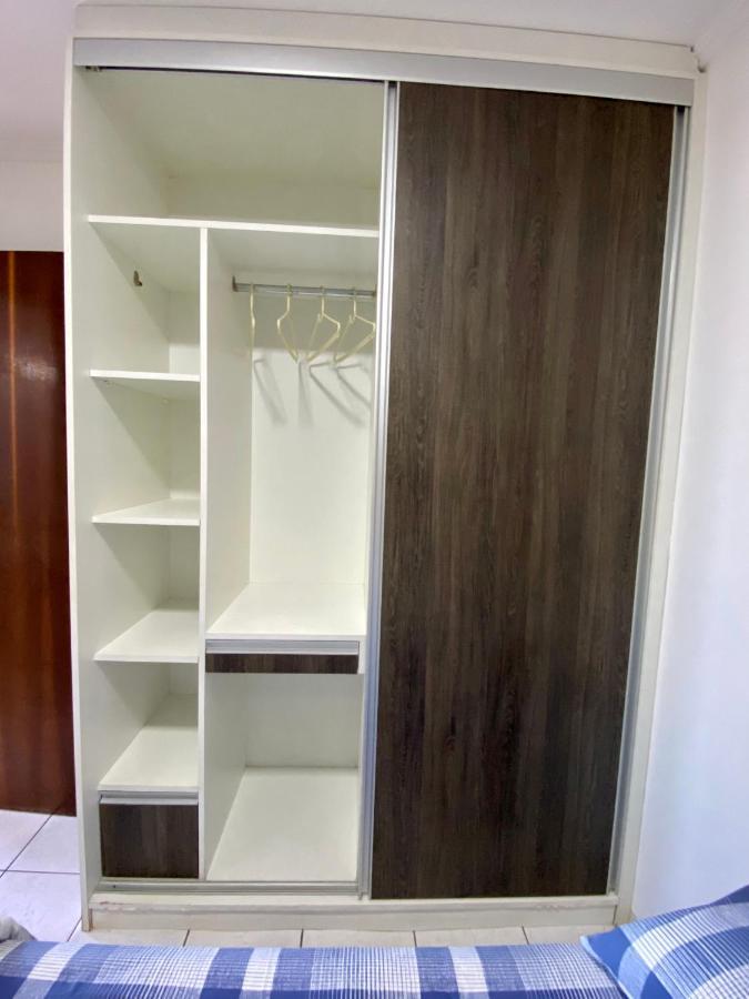 Apto No Centro Perto Do Shopping Com 2 Quartos De Casal Arcond Wifi Fibra Homeoffice E Garagem Em Dourados Extérieur photo